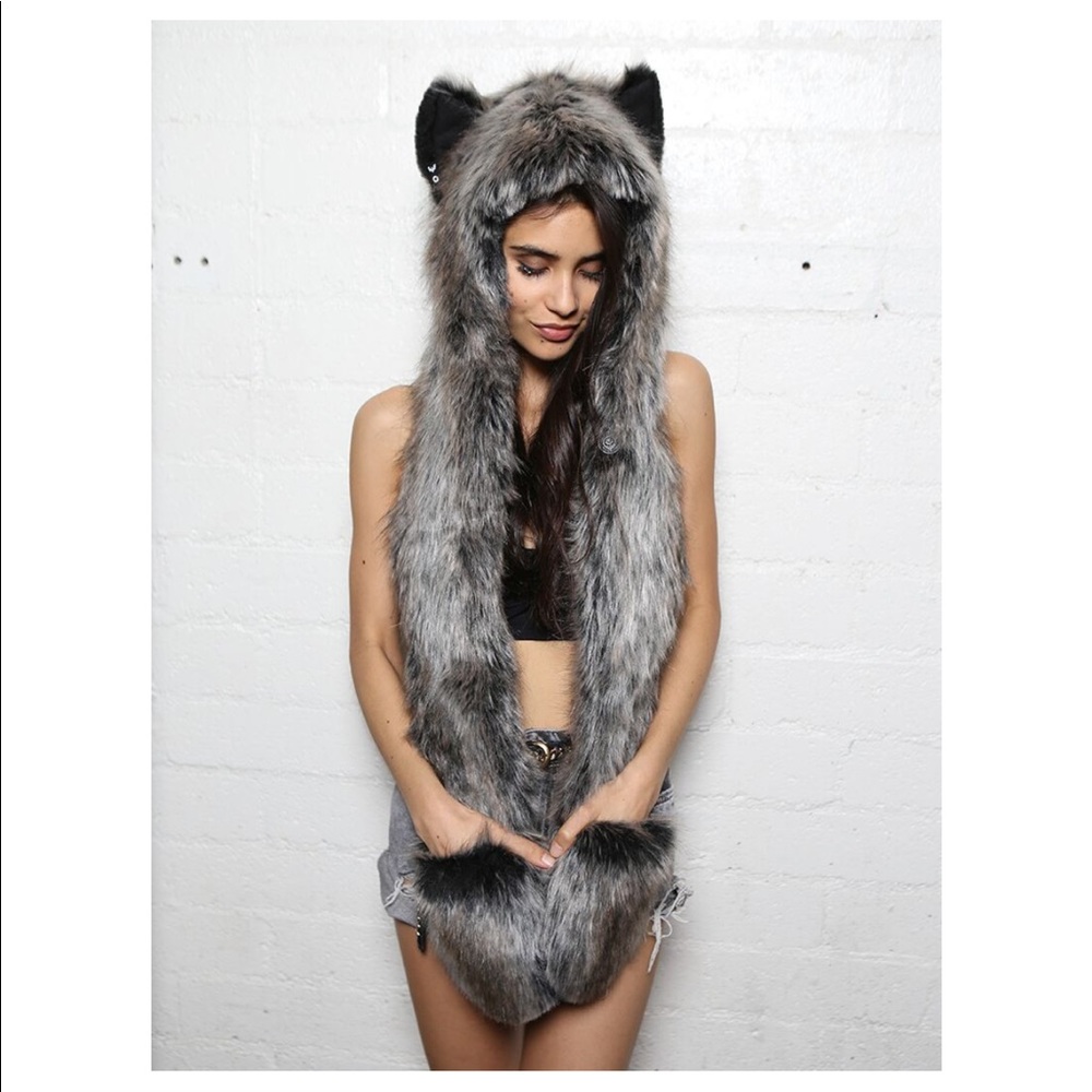 Spirithoods-Faux Fur- NWOT